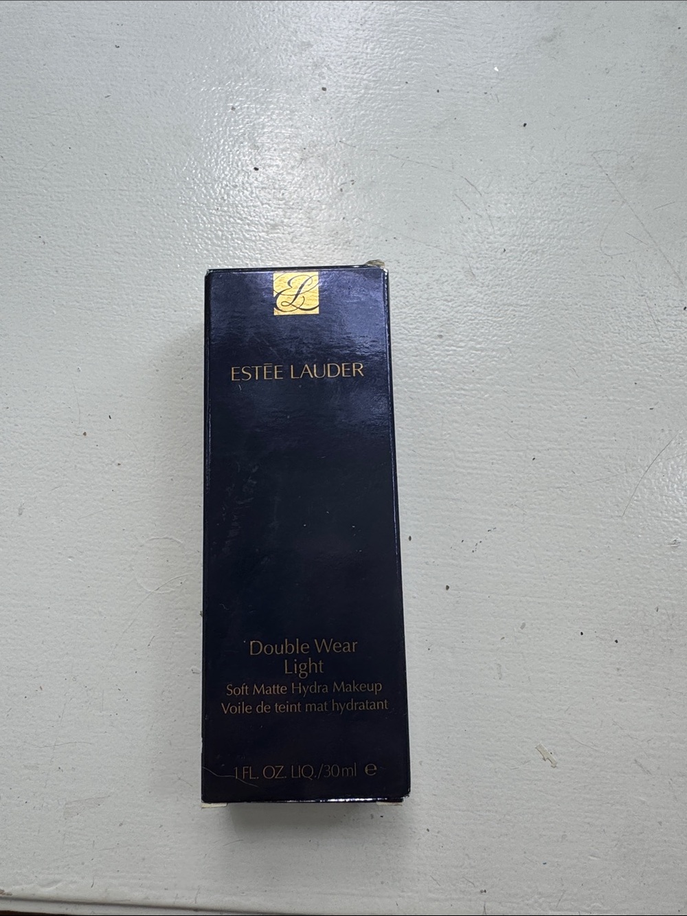 Estée Lauder Double Wear Light Foundation Box - Black & Gold